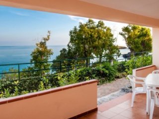 Villaggio dell’Isola – Marina di Camerota Villaggio dell’Isola – Marina di Camerota