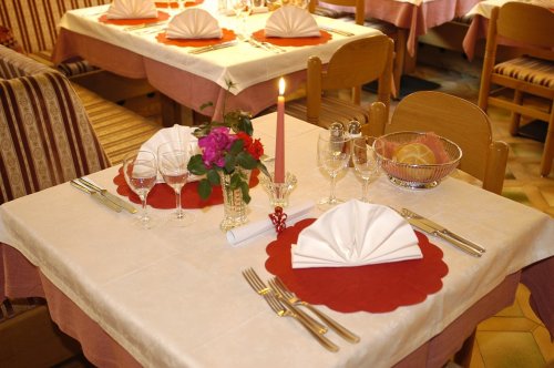 Hotel Crepes de Sela + - Campitello