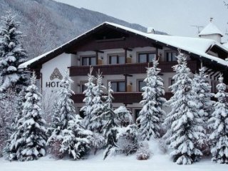 Hotel Sigmunderhof - Chienes Hotel Sigmunderhof - Chienes