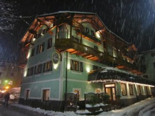 Hotel Alpina - Pinzolo Hotel Alpina - Pinzolo