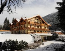 Holidays Dolomiti Resort - Carisolo