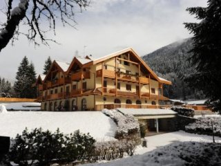 Holidays Dolomiti Resort - Carisolo