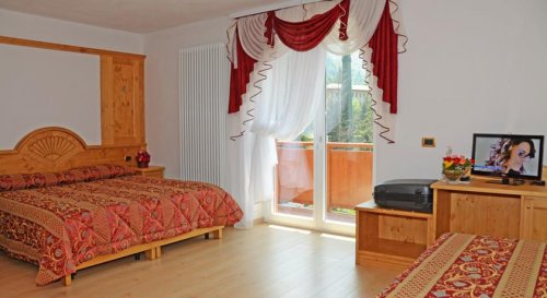 Hotel La Roccia - Passo Tonale