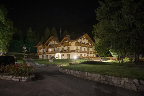 Holidays Dolomiti Resort - Carislo