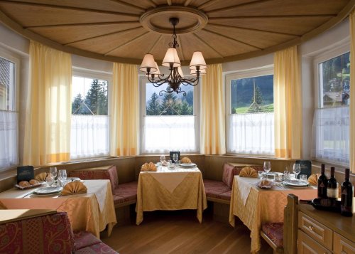 Hotel Alaska - Campitello di Fassa