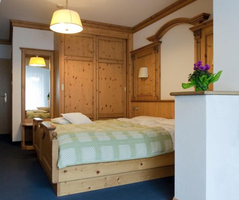 Hotel Alaska - Campitello di Fassa