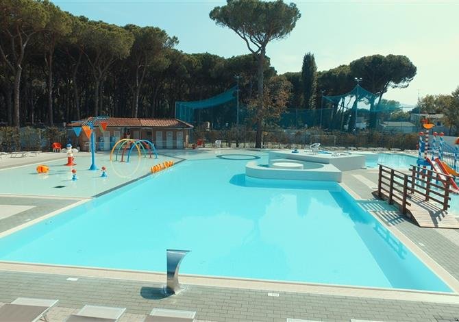 Mare e Pineta International Camping