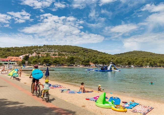 Jezera Village Holiday Resort