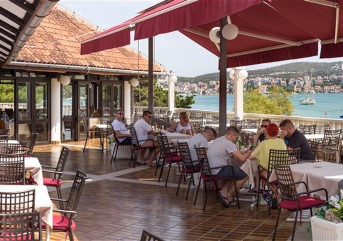 Jezera Village Holiday Resort