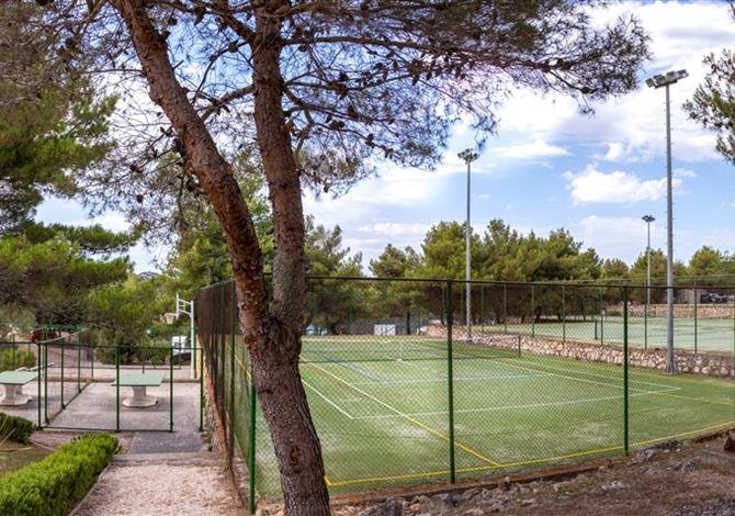 Jezera Village Holiday Resort