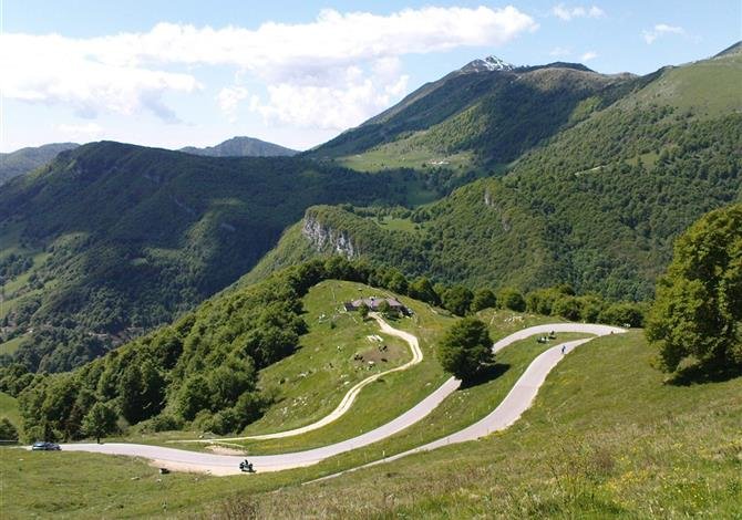 Lago di Garda - sever, Monte Baldo a Tremalzo