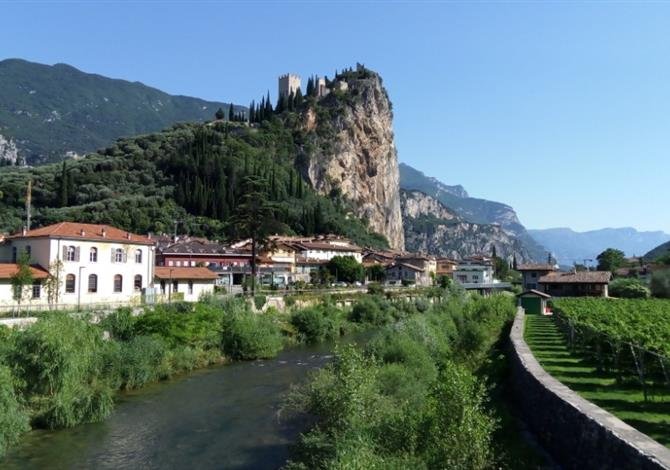 Lago di Garda - sever, Monte Baldo a Tremalzo