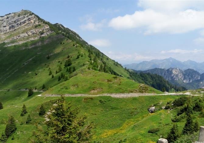 Lago di Garda - sever, Monte Baldo a Tremalzo