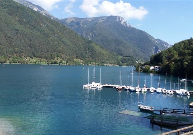 Lago di Garda - sever, Monte Baldo a Tremalzo