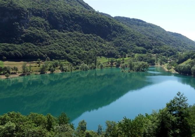 Lago di Garda - sever, Monte Baldo a Tremalzo