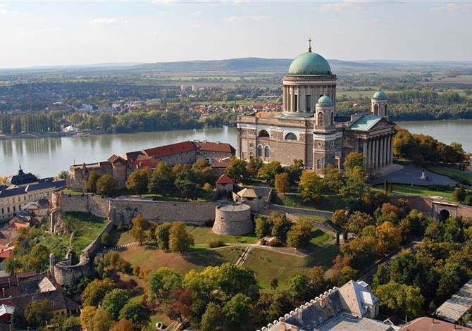 Budapešť a termály Szechényi