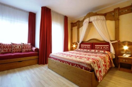 Hotel Bellaria S - Predazzo