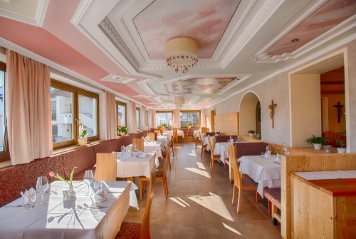 Hotel Pütia - Antermoia / San Martino in Badia