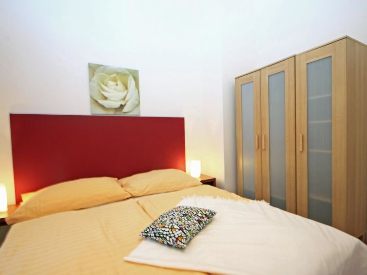 Theatre - Rekreační dům - Česká republika, Praha/1