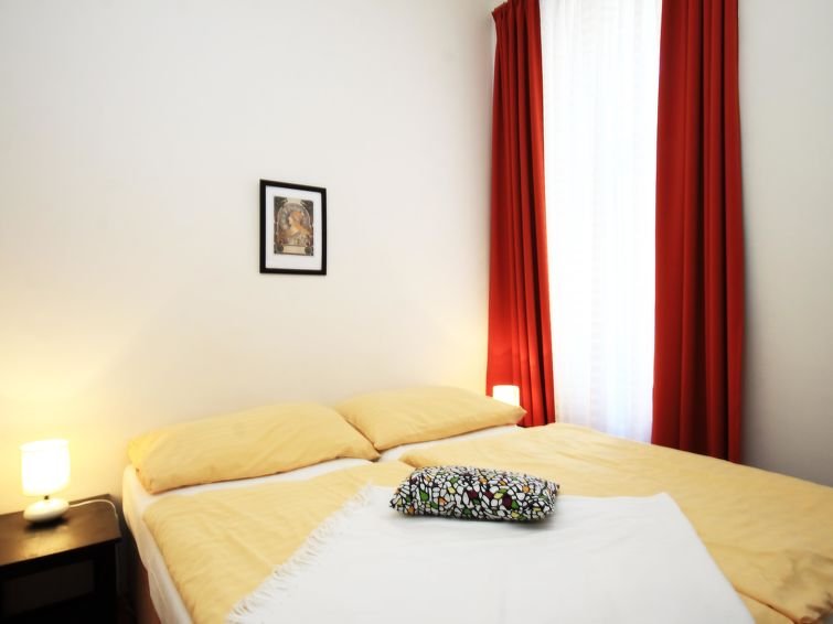 Theatre - Rekreační dům - Česká republika, Praha/1