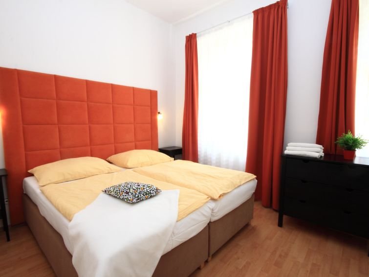 Theatre - Rekreační dům - Česká republika, Praha/1