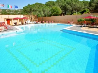 Villaggio Cala Bitta - Baia Sardinia Villaggio Cala Bitta - Baia Sardinia