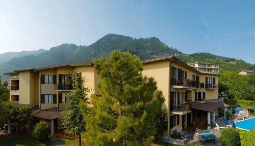 Hotel Astra - Tignale