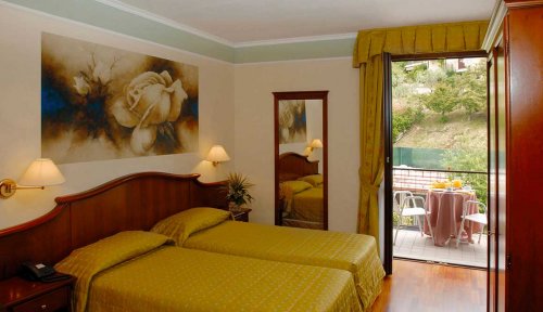 Hotel Astra - Tignale