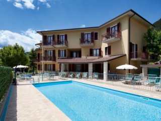 Hotel Astra - Tignale Hotel Astra - Tignale