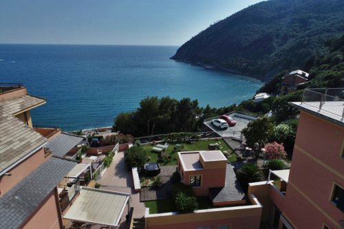 Hotel Mondial - Moneglia