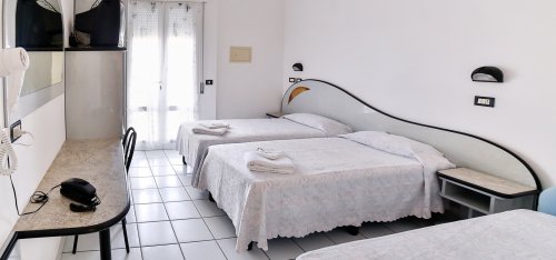 Hotel Rondinella - Cesenatico