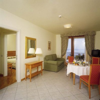 Residence Borgo degli Ulivi - Gardone Riviera