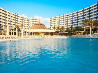 CROWN PARADISE CLUB CANCUN 5