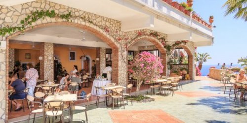 Hotel Antares - Letojanni