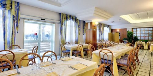 Hotel Antares - Letojanni