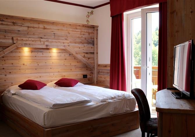 Folgaria/Lavarone - Hotel Al Lago