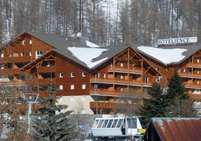 Val d’Allos/Pra Loup – Les Chalets du Verdon, Le Village de Praroustan