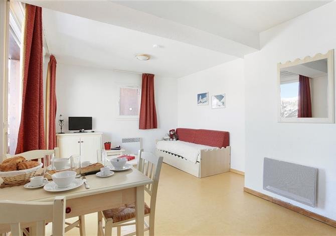 Puy Saint Vincent – Hameau des Ecrins, Chalets de PSV, Dame Blanche a jiné