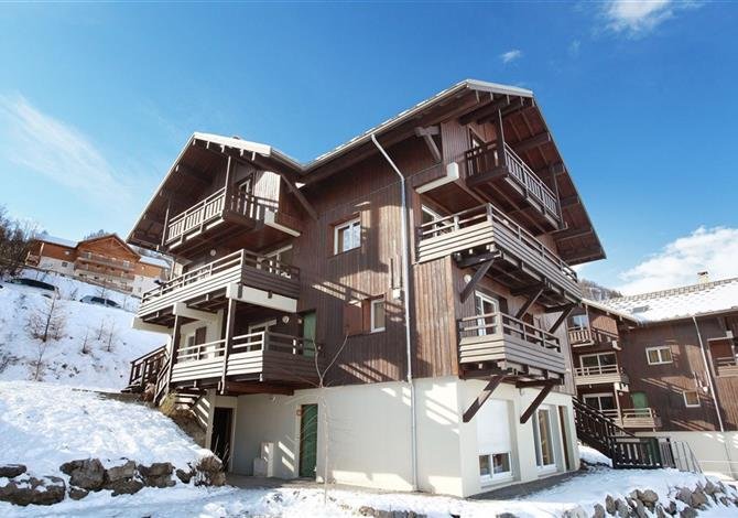 Puy Saint Vincent – Hameau des Ecrins, Chalets de PSV, Dame Blanche a jiné