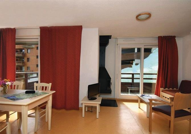 Puy Saint Vincent – Hameau des Ecrins, Chalets de PSV, Dame Blanche a jiné