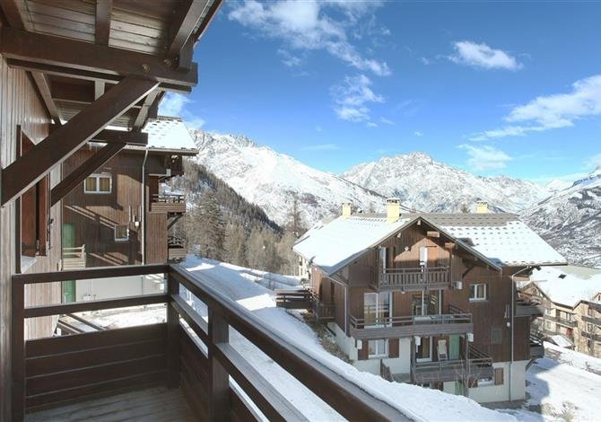 Puy Saint Vincent – Hameau des Ecrins, Chalets de PSV, Dame Blanche a jiné