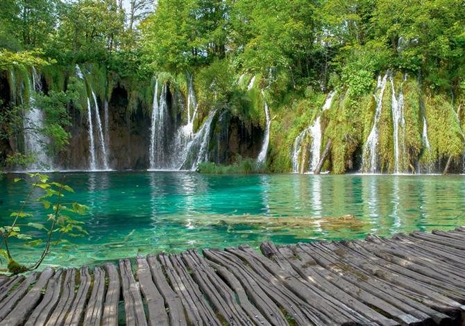 Loučení s mořem na Istrii s návštěvou Plitvic a pobytem u moře v resortu Lanterna