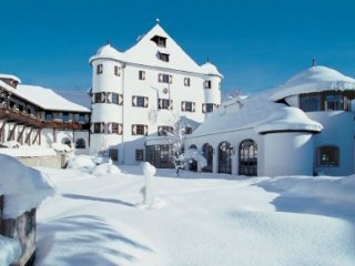 Family Hotel Schloss Rosenegg - Pobytové zájezdy