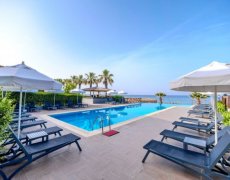Hotel Adora Calma Beach