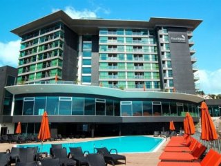 Hotel The Views Baia