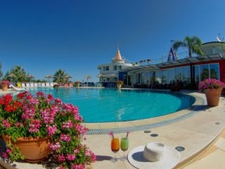 Hotel Villaggio Stromboli - Capo Vaticano Hotel Villaggio Stromboli - Capo Vaticano