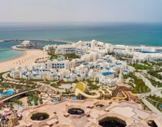 Hilton Salwa Beach Resort & Villas