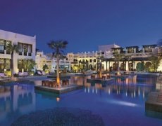Hotel Sharq Village & Spa by Ritz-Carlton