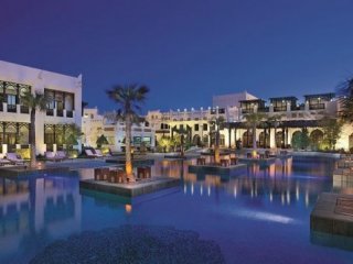 Hotel Sharq Village & Spa by Ritz-Carlton