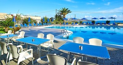 Hotel Eleftheria - Řecko, Severní Kréta - Agia Marina - Pobytové zájezdy